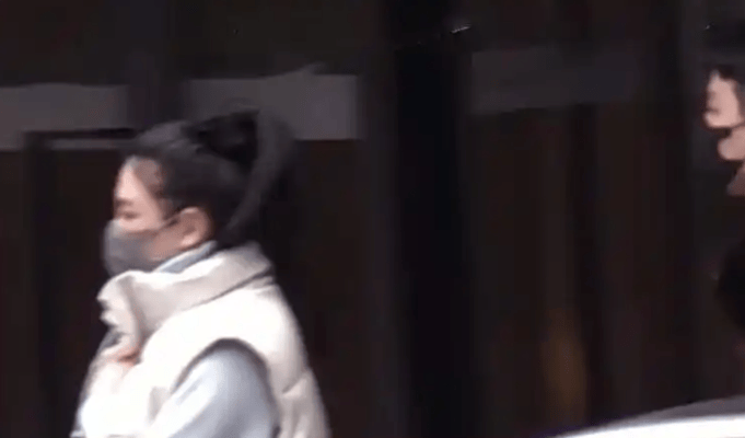 公开分手不到1个月<strong></p>
<p>爱米虚拟币</strong>，37岁张雨绮新恋情登上热搜