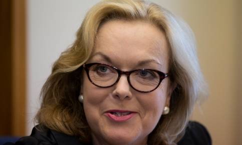 新西兰防长：中国军舰太强<strong></p>
<p>虚拟分币</strong>，我们得增加国防预算，从ICU走出来