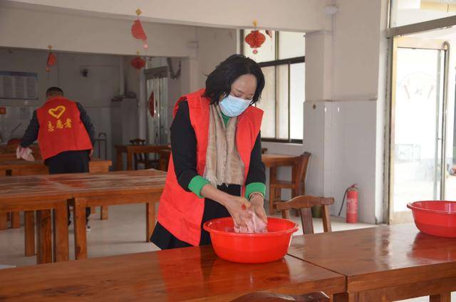 “会”声绘色丨专访周口市人大代表薛华杰：多管齐下 为 “少年的<strong></p>
<p>虚拟分币</strong>他” 撑起保护伞