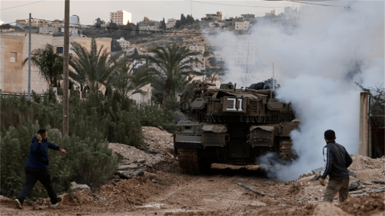 以军战机从头顶飞过！45万人怒喊“以色列去死<strong></p>
<p>ps虚拟币</strong>，美国去死”