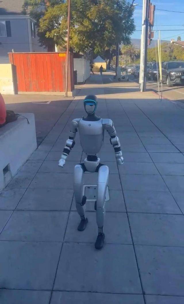 售价10万~65万<strong></p>
<p>ps虚拟币</strong>，销售一空！谁在抢购人形机器人