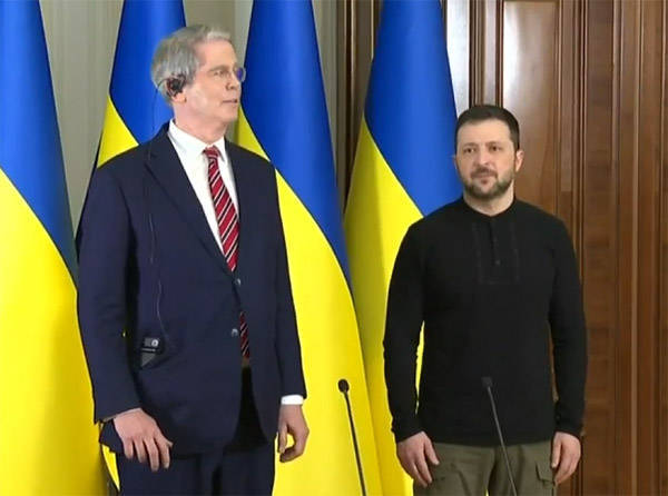 美国财政部长被泽连斯基的怒吼“吓到颤抖”<strong></p>
<p>人民虚拟币</strong>？英媒：假消息