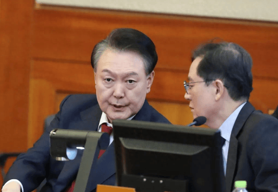 168票通过<strong></p>
<p>人民虚拟币</strong>,韩国新总统已定?瞬间引爆全球,中方收到特殊信号