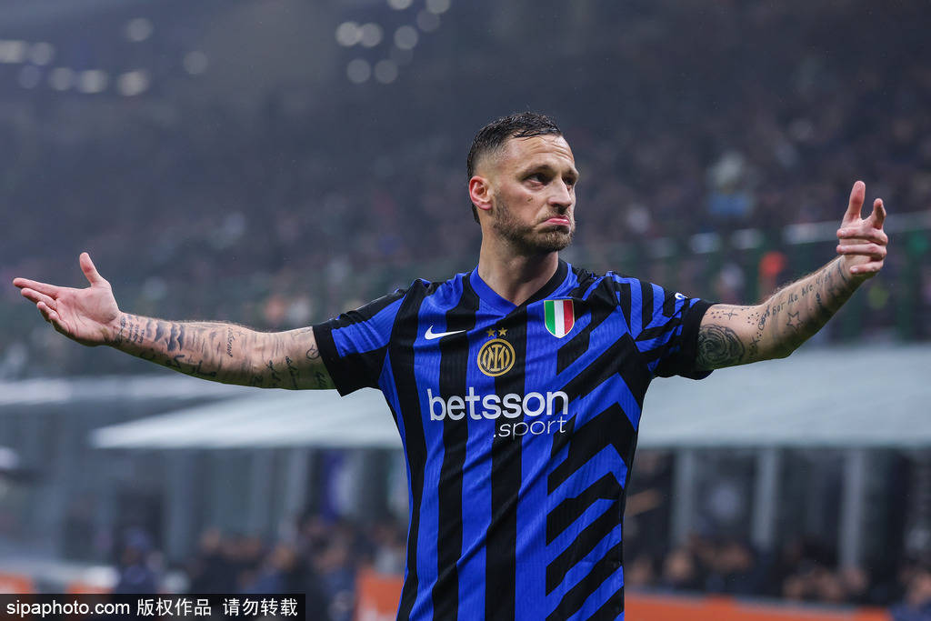 意杯-阿瑙托维奇世界波恰20点射 国米2-0进4强将战米兰