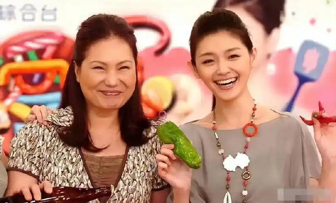 S妈回应抚养权和遗产官司 直言死<strong></p>
<p>区块链虚拟币</strong>了一个孝顺女儿心痛不已