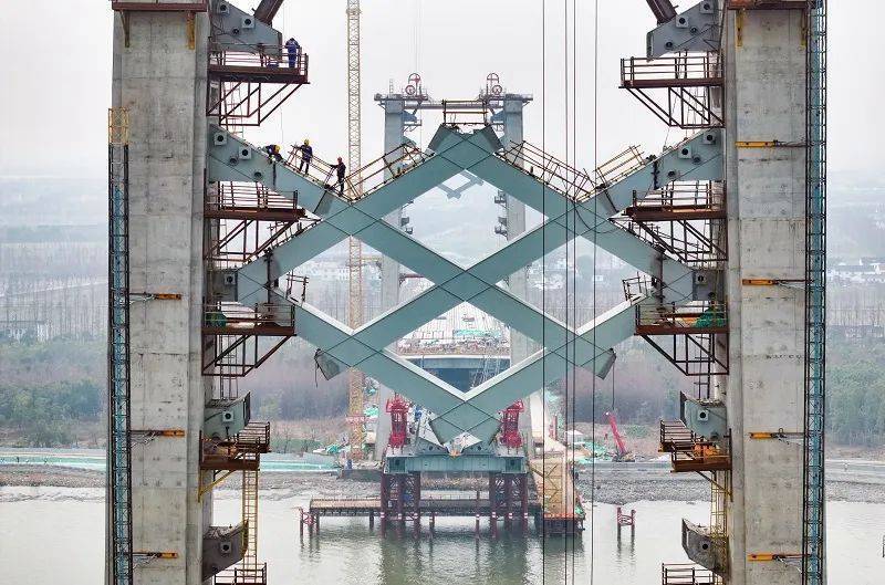 上海人难得一见！刚刚确认：明年底通车<strong></p>
<p>区块链虚拟币</strong>，电瓶车能走