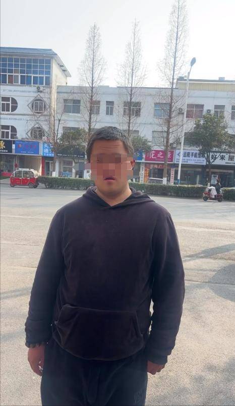 山东一单亲妈妈直播间阻止网友辱骂“唐宝”少年遭上门殴打<strong></p>
<p>虚拟币 狗币</strong>，警方：已受理案件，正调查