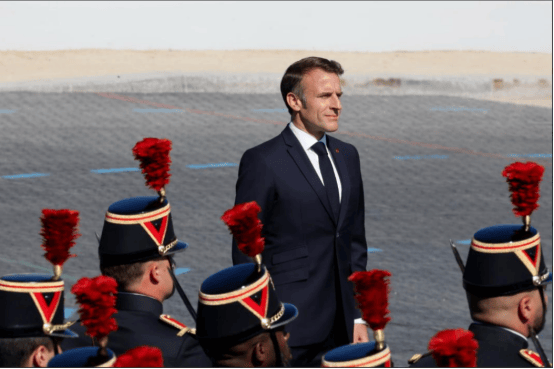 马克龙用核武逼宫<strong></p>
<p>虚拟币模拟</strong>，普京定调子：一旦英法出兵，就是对俄开战！