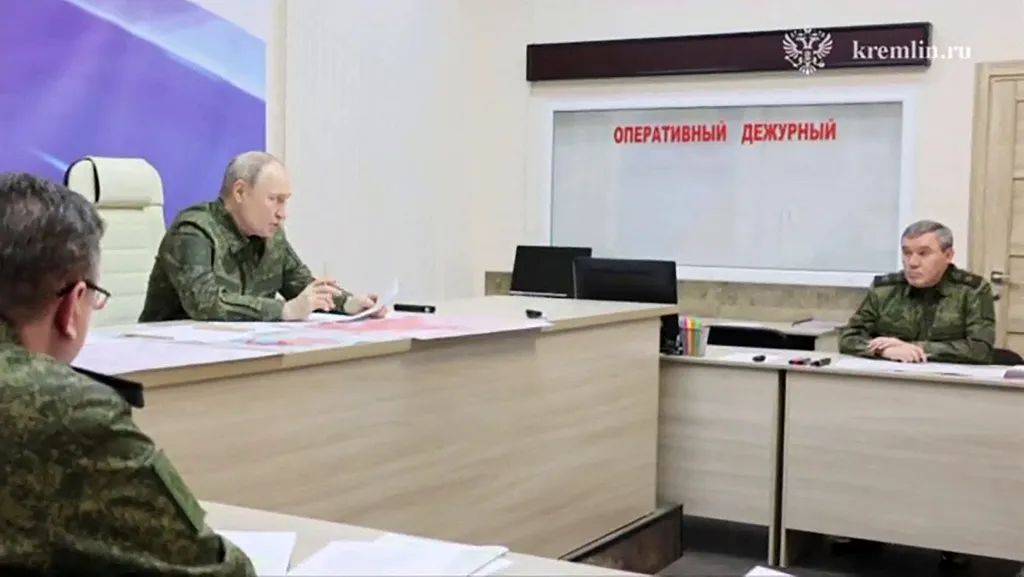 牛弹琴：关键时刻<strong></p>
<p>虚拟网络币</strong>，普京罕见一幕