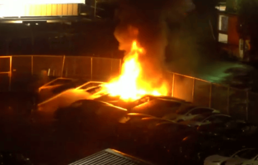 “拒绝马斯克”？美国发生多起特斯拉破坏事件<strong></p>
<p>虚拟网络币</strong>，警方：系政治原因