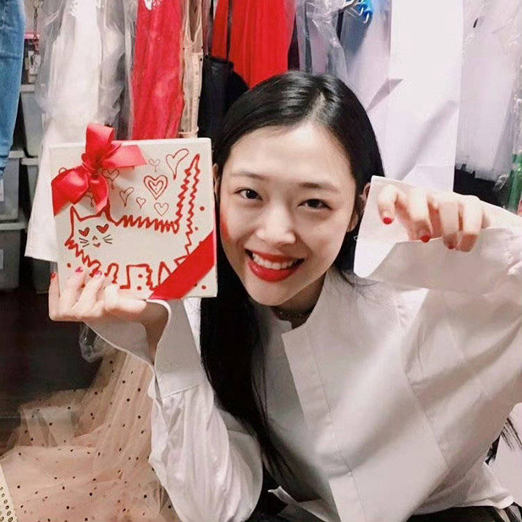 金赛纶、辉星、具荷拉、雪莉……韩国娱乐圈为何命案频发<strong></p>
<p>虚拟网络币</strong>？