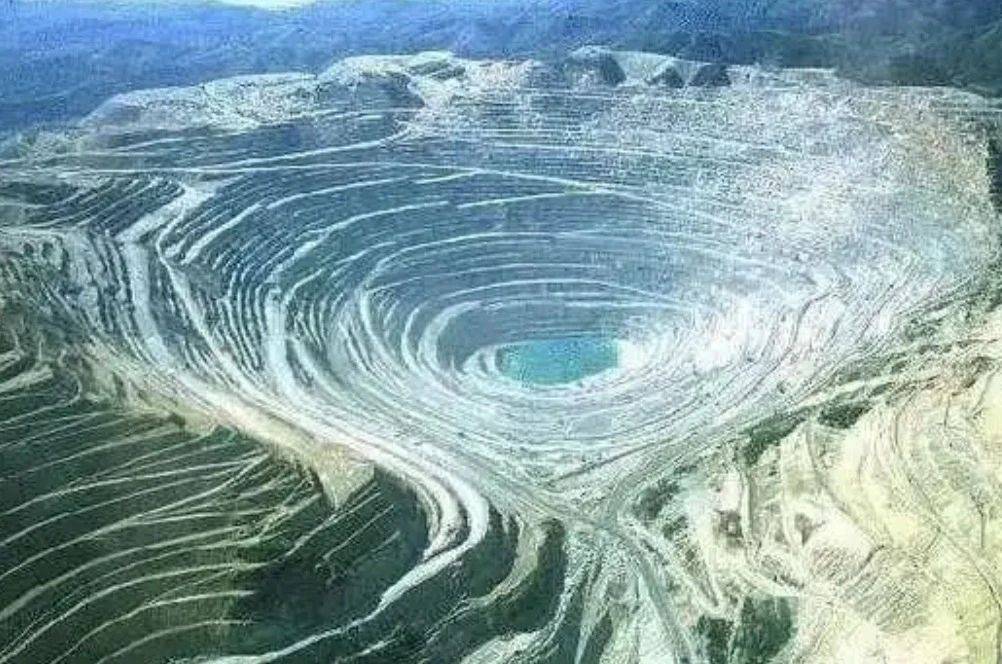 “卖谁都不会卖给中国！”蒙古国将最大铜矿卖给澳洲<strong></p>
<p>虚拟币发行</strong>，还提一无理要求