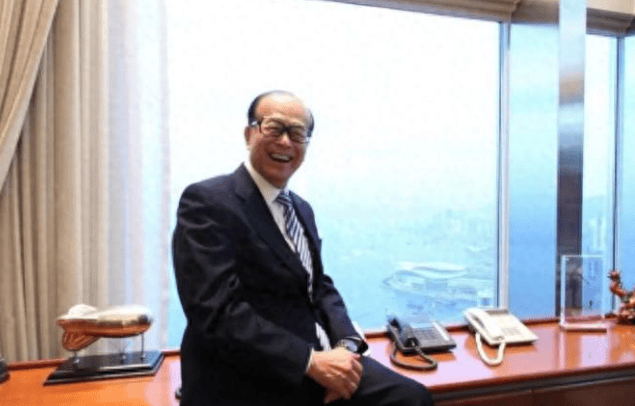 中美决战来了?97岁李嘉诚赌输<strong></p>
<p>虚拟币美元</strong>,中方直接反将一军,贸易冲突逆转