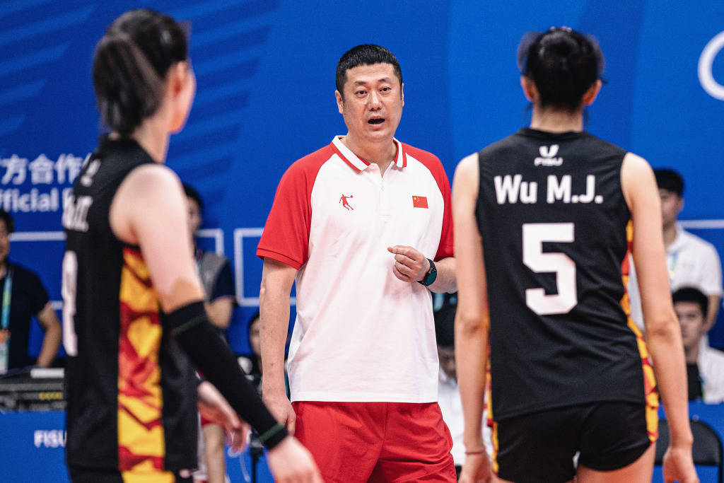 谁能成为中国女排下一任主帅<strong></p>
<p>虚拟币美元</strong>？想要打好这份工真的挺难