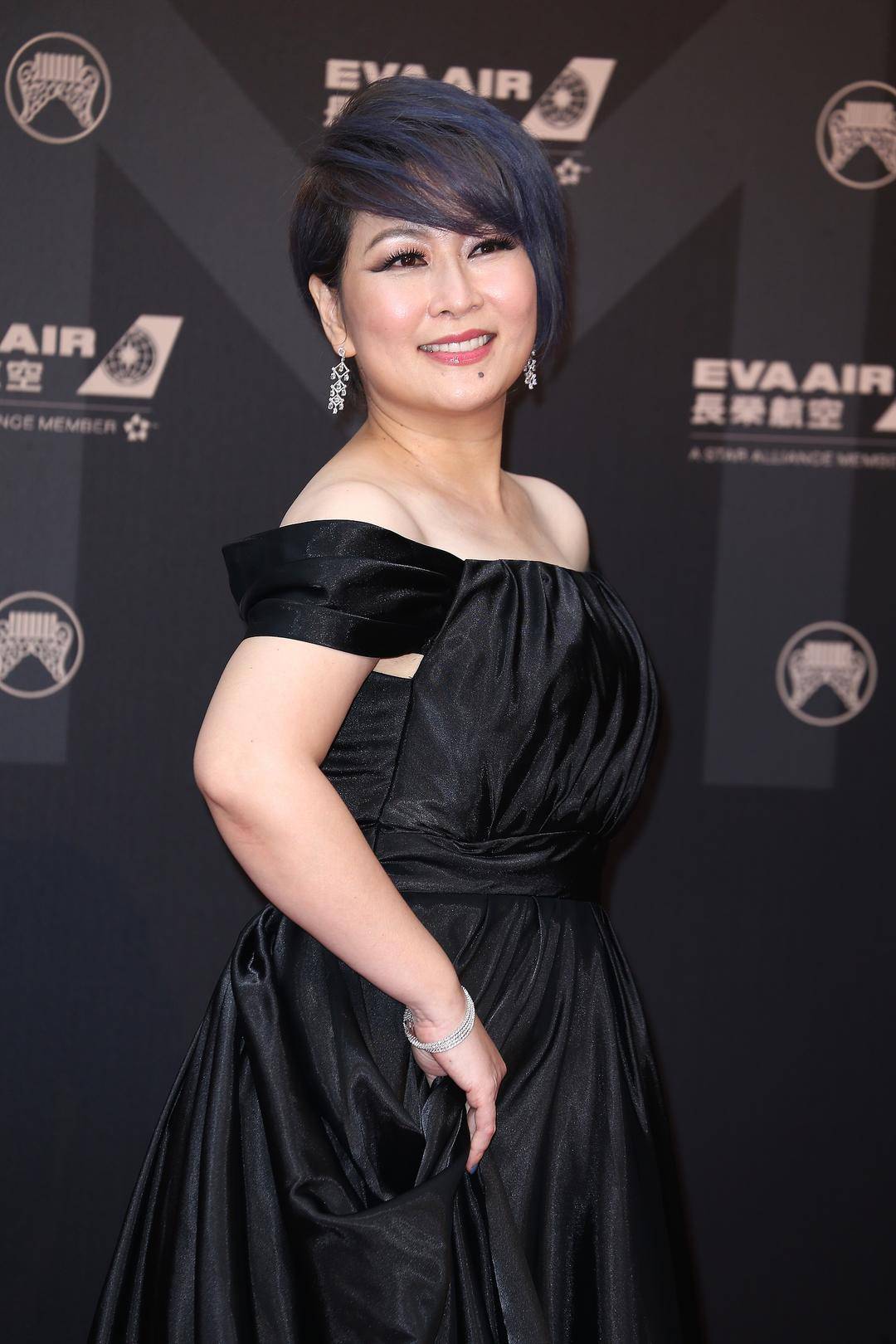 女歌手自曝曾被母亲要求“生吞鸡蛋”<strong></p>
<p>数字货币</strong>,不吃就挨打