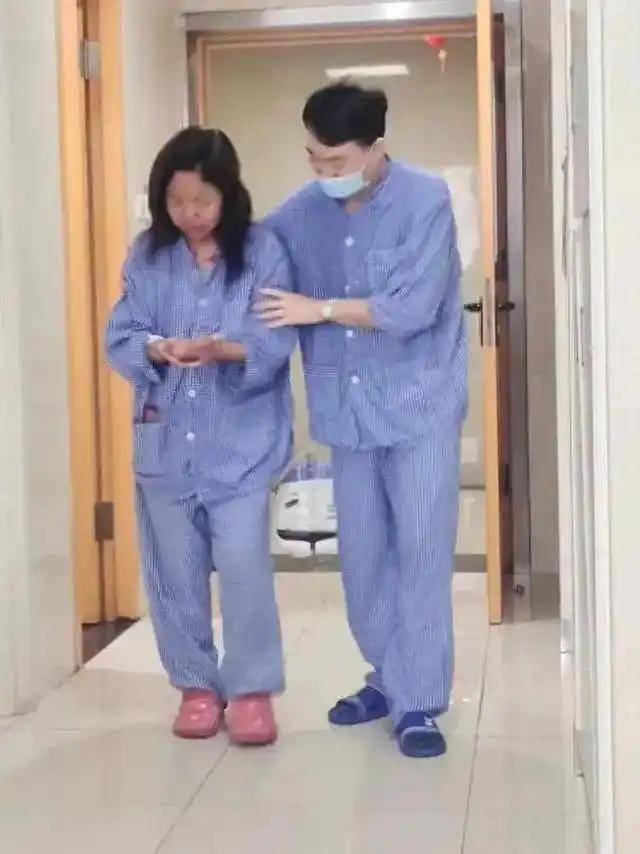 男子割肝救妻10个月后妻子去世：不后悔<strong></p>
<p>虚拟币涨</strong>，我不救她谁救她