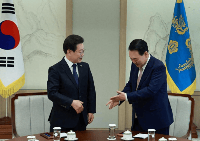 韩国传出爆炸性消息<strong></p>
<p>虚拟币涨</strong>，尹锡悦提前下台，已经成为定局？情况不简单