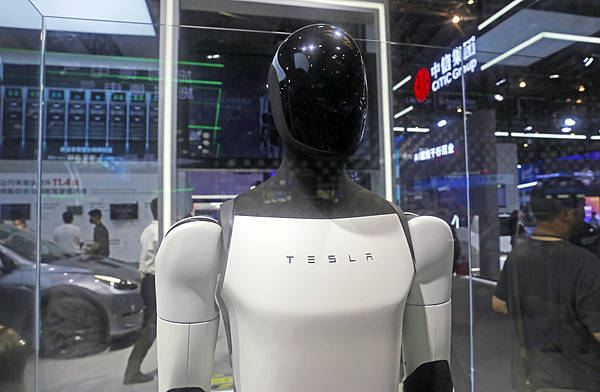 美国机器人企业集体上书：要想在人形机器人领域领先中国<strong></p>
<p>虚拟币涨</strong>，美国必须要有国家战略