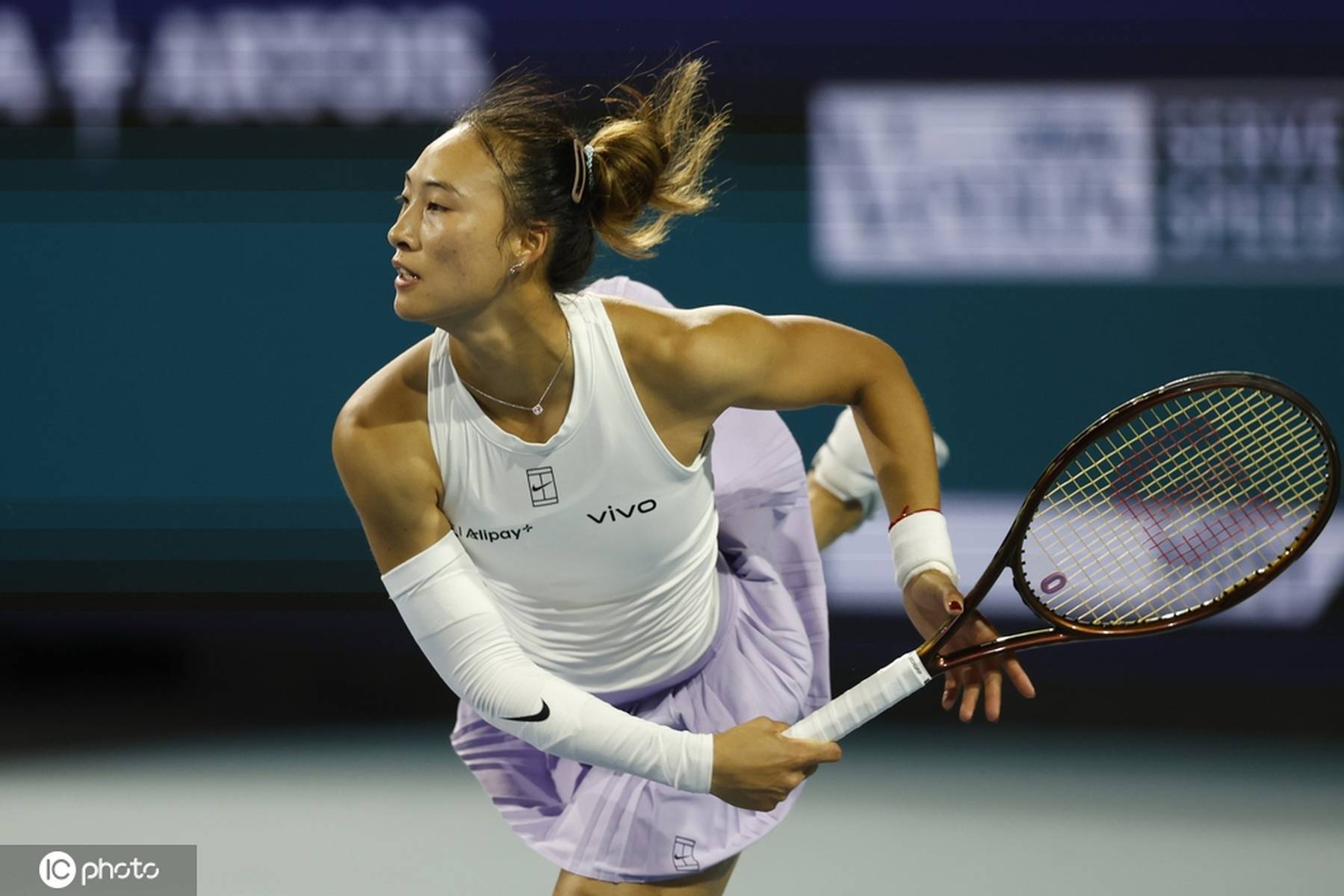 最新世界排名：萨巴伦卡第1郑钦文第8 安德列娃升至第7