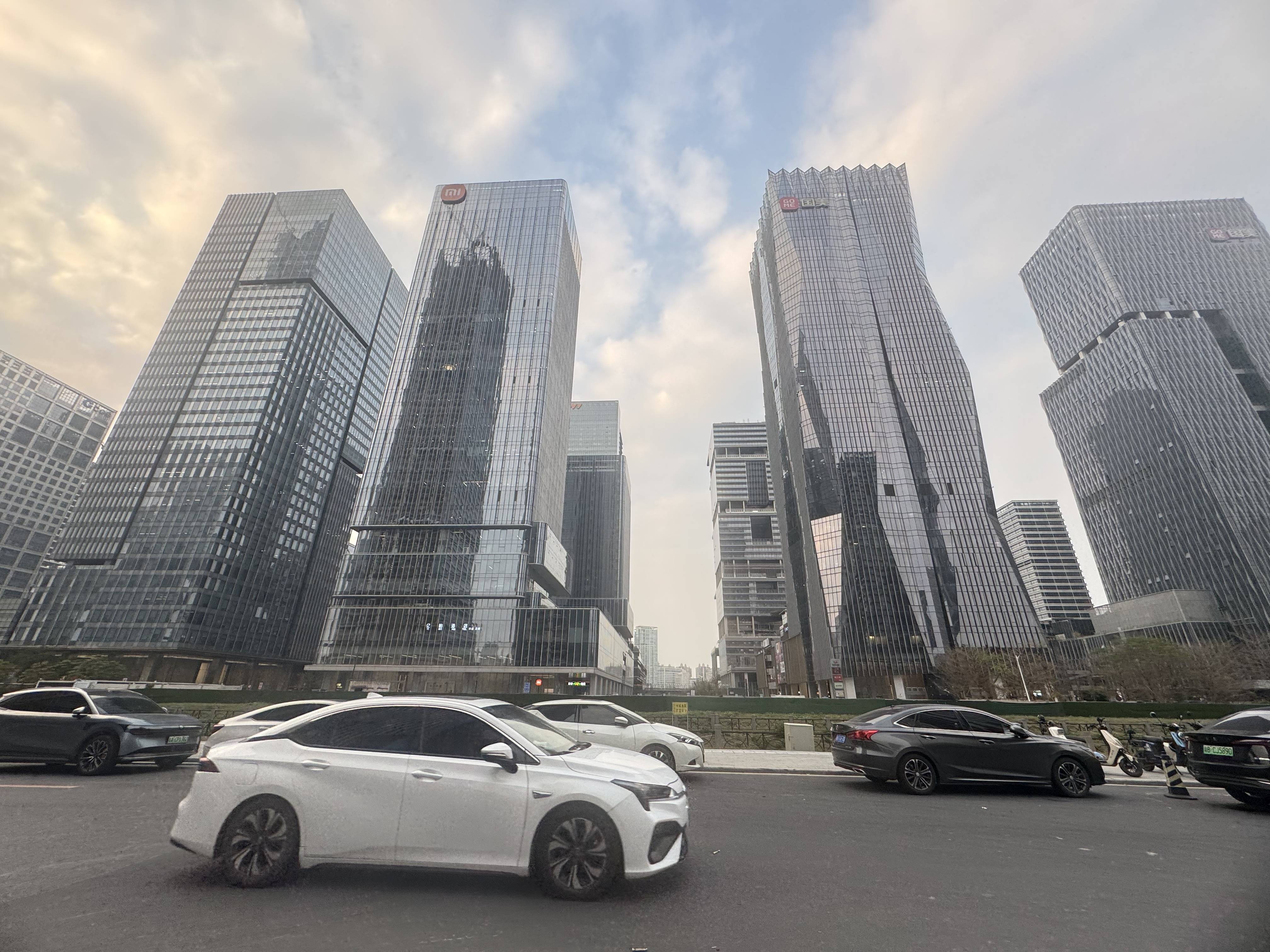 抖音12亿拿下广州琶洲商地<strong></p>
<p>挖矿 虚拟币</strong>，华南总部来了