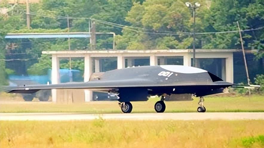 太强了！研发十六年的攻击-11<strong></p>
<p>虚拟币币行情</strong>，是为歼-36、歼-20S和076准备的？