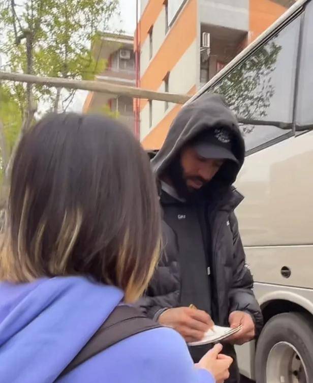 杜锋带13人出征上海!4外援+23兄弟<strong></p>
<p>虚拟拟币行情</strong>,贝贝获重用