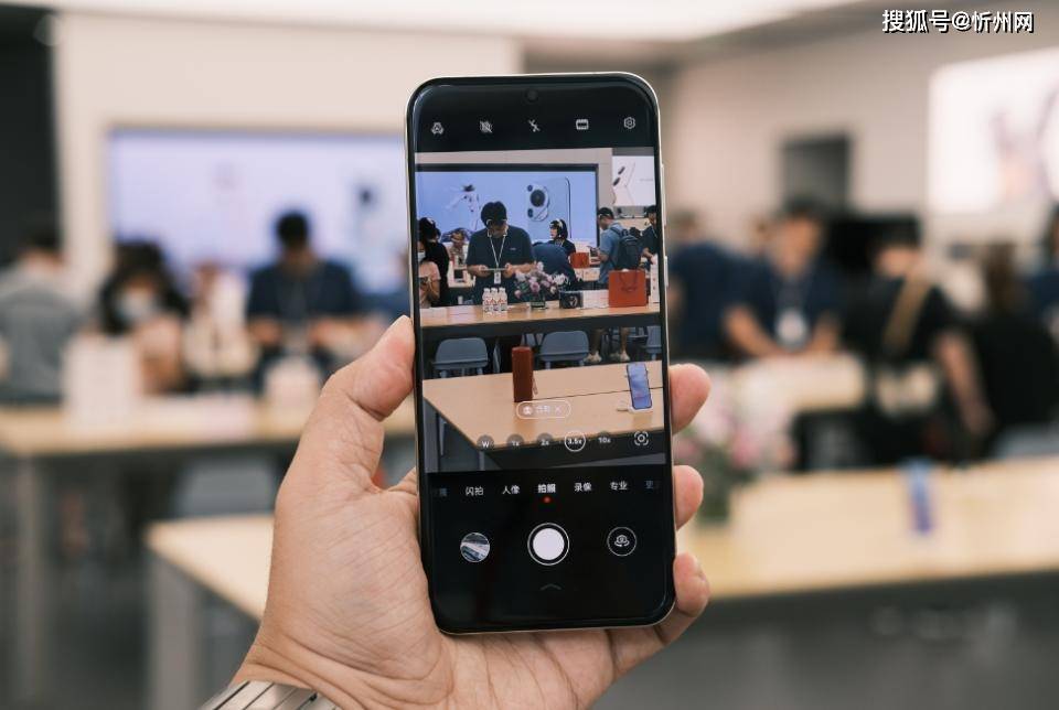 华为再次妥协<strong></p>
<p>虚拟数字币交易</strong>，不好卖就降价，16GB+512GB顶尖旗舰突降3600元！