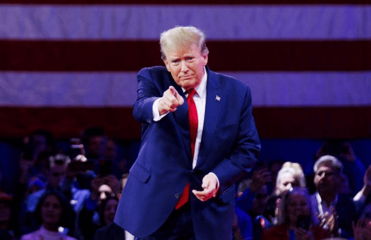 共和党人集体“倒戈”？特朗普遭遇重大噩耗<strong></p>
<p>中国</strong>，30天内恐被弹劾下台 ​