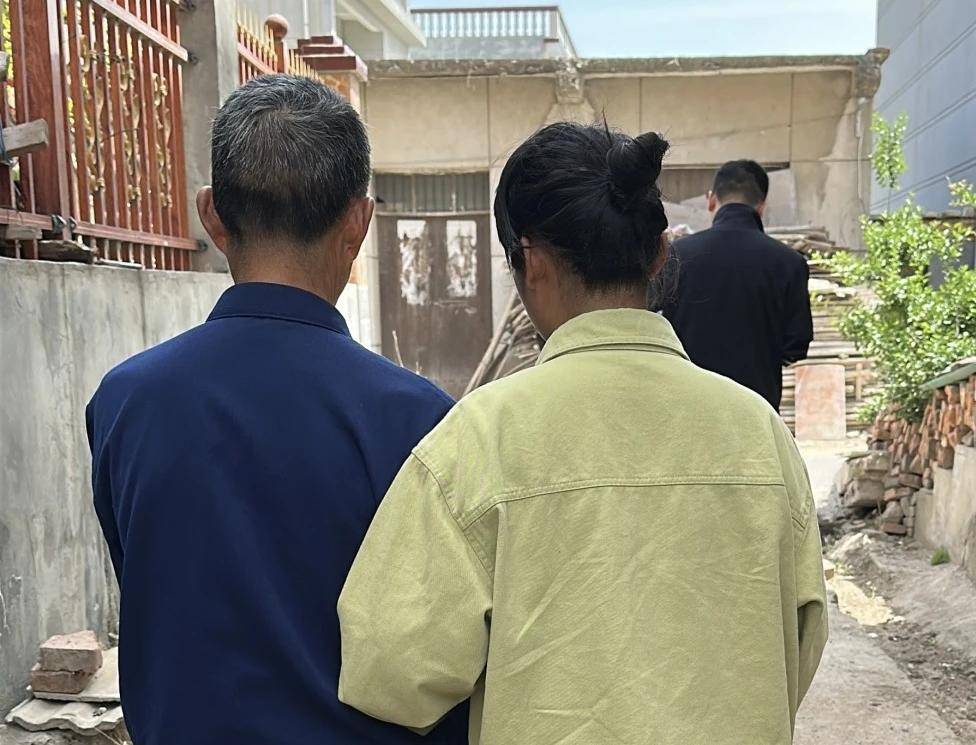 女孩跟男友外出打工失踪<strong></p>
<p>传销币与虚拟币</strong>，15年后被找到已育两子 父亲：她当年流浪到河南，不知回家的路