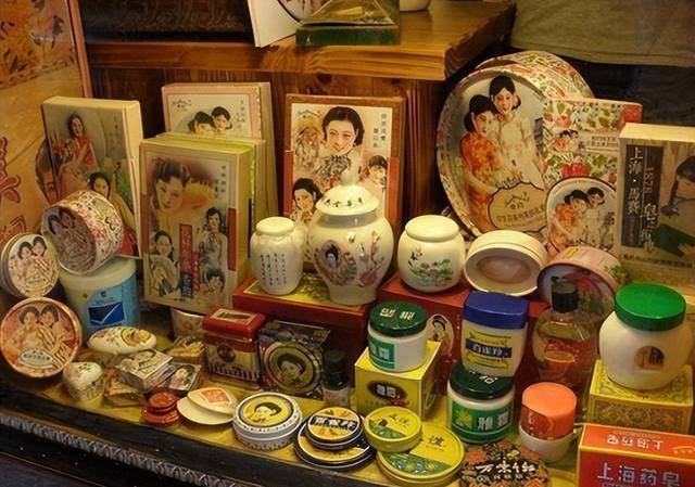 中美交锋异常激烈<strong></p>
<p>传销币与虚拟币</strong>，潜伏在中国人身边的美国货，却赚的盆满钵满