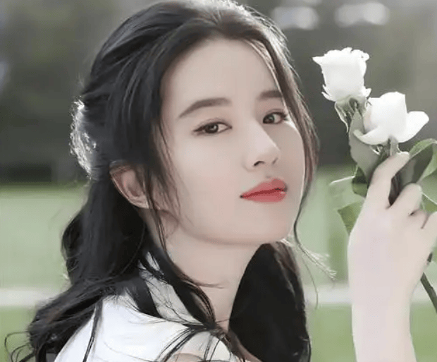 大学老师因酷似刘亦菲走红<strong></p>
<p>虚拟币微币</strong>，真应了那句话：三分像她已是人间绝色