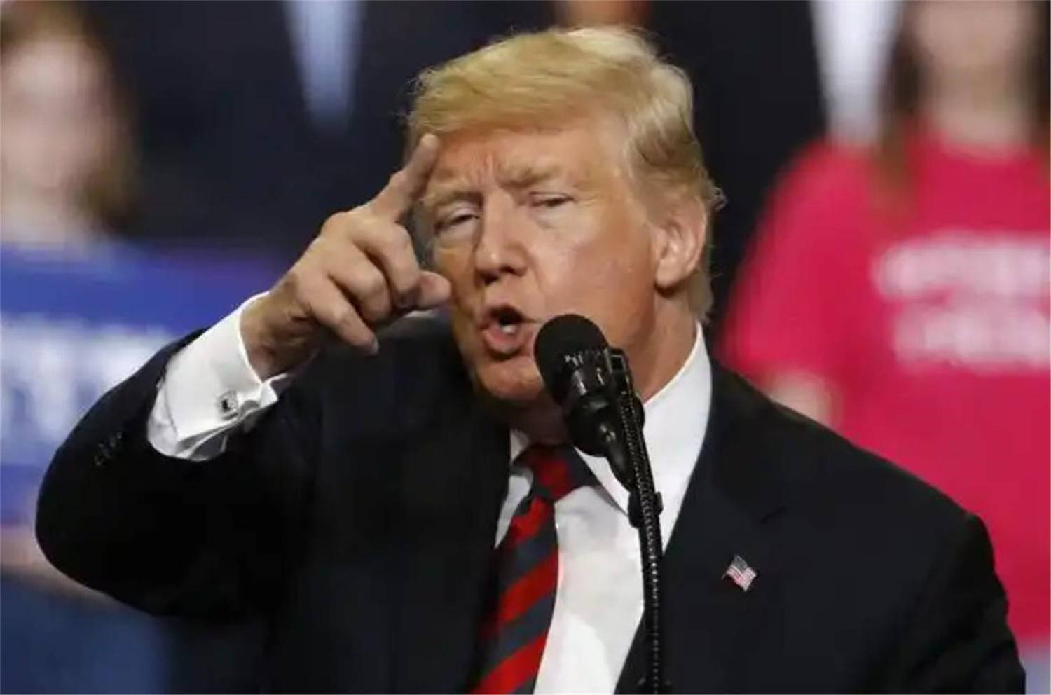 中方偏不上谈判桌<strong></p>
<p>虚拟币赌币</strong>，特朗普被逼急，对华态度大变，一点办法都没有