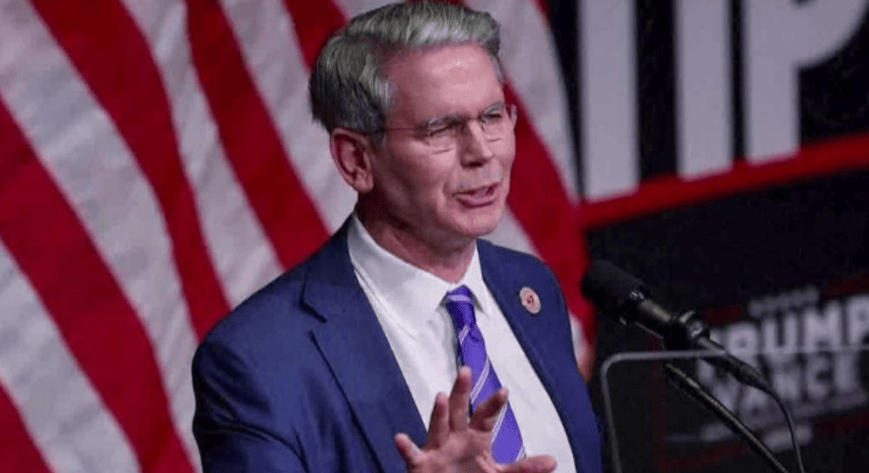 中国打了一场漂亮的翻身仗！支持率暴跌<strong></p>
<p>虚拟币app</strong>，特朗普开始找退路，对华关税大降