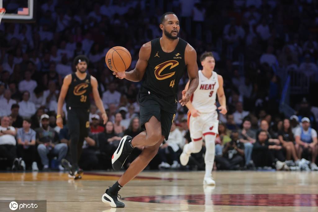 骑士危<strong></p>
<p>虚拟币薅羊毛</strong>？加兰莫布利亨特三大主力缺席系列赛G2