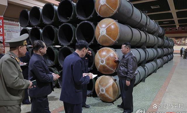 金正恩思虑再三<strong></p>
<p>区块链虚拟币交易</strong>,红场阅兵还是不去了,但不忘给普京送上一份厚礼