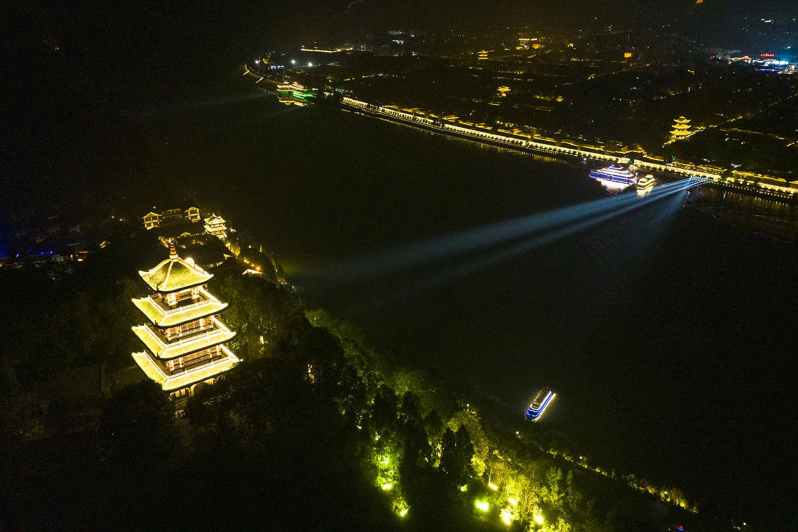 游客投诉在阆中一景区被索要597元上香费 官方：已致歉退款<strong></p>
<p>区块链虚拟币交易</strong>，景区停业整顿