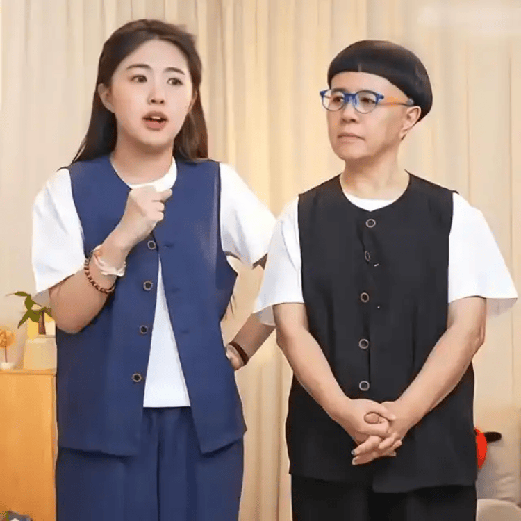 金龟子母女直播引热议<strong></p>
<p>区块链虚拟币交易</strong>，女儿1分钟视频报价15万