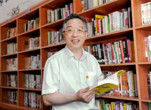 “颐云楼主人”<strong></p>
<p>虚拟币是传销吗</strong>,主动向省纪委投案