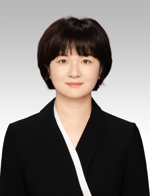 不到1年再公示<strong></p>
<p>比特币虚拟货币</strong>,生于1987年的李金玲,拟提名为县长候选人