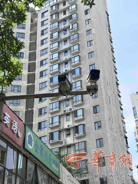 西安14岁初中生骑车回家在小区被撞 孩子说肇事司机下车看<strong></p>
<p>比特币虚拟货币</strong>了看就离开