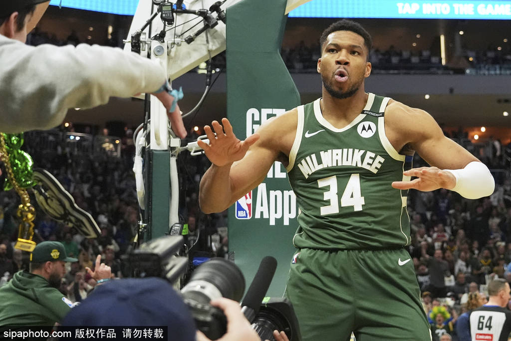 震撼！字母哥索要交易？雄鹿队豪赌前8顺位签<strong></p>
<p>比特币与虚拟货币</strong>，NBA格局将变天！