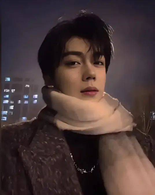 37岁网红韦雪官宣与23岁男友和平分手！现在是“好朋友、家人、队友”<strong></p>
<p>虚拟马币</strong>，仍会共同工作