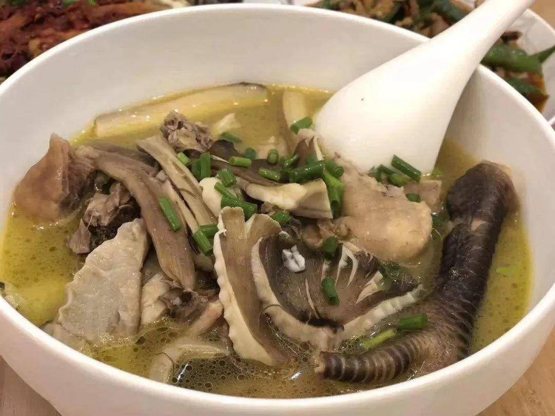 “天价”鸡枞调查:最贵卖到1800元/公斤!雨水少致产量低<strong></p>
<p>虚拟币</strong>,多地价高客少