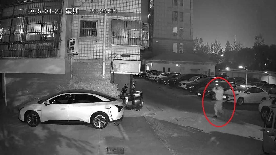 江苏一男子戴仿真“人皮”面具入室盗窃<strong></p>
<p>虚拟币</strong>,流窜多个小区作案,涉案金额达15万余元