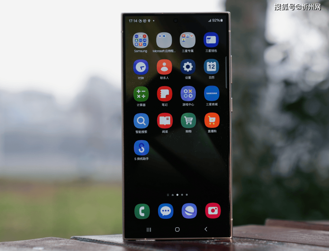 曾经被冷落如今618大降价成为爆款<strong></p>
<p>区块链</strong>，2K屏+100倍变焦，降幅高达4200元