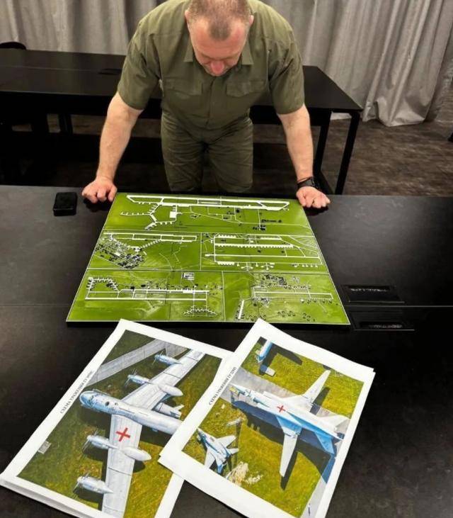 俄导弹百发百中!捣毁乌军“老巢”<strong></p>
<p>虚拟货币世界币</strong>,316架无人机全被炸成碎片