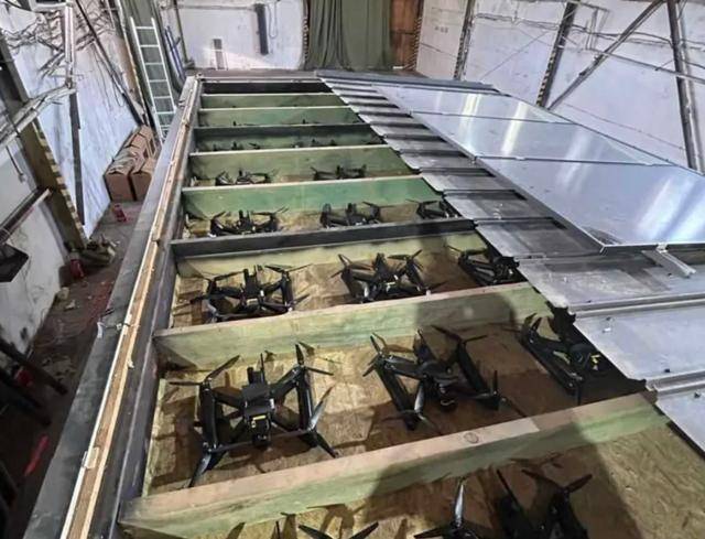 俄导弹百发百中!捣毁乌军“老巢”<strong></p>
<p>虚拟货币世界币</strong>,316架无人机全被炸成碎片