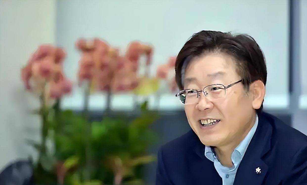 韩国爆发仇华浪潮<strong></p>
<p>虚拟币 赚</strong>,李在明罕见警告,关键时刻,一句话定下中韩大局