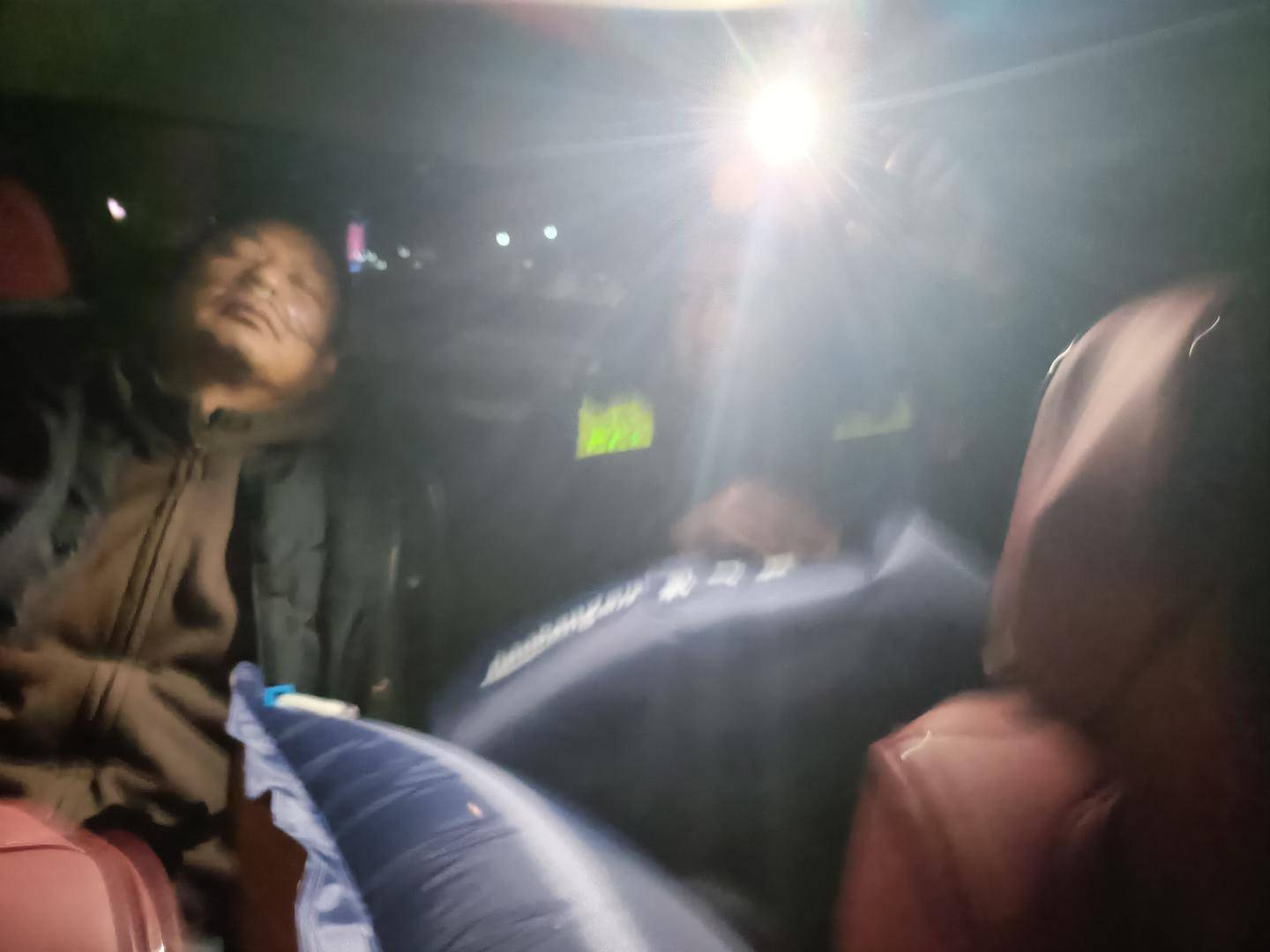 “救救我！”货车司机第一次上青藏高原重度高反<strong></p>
<p>银行虚拟币</strong>，高速路收费员发现异常紧急送医