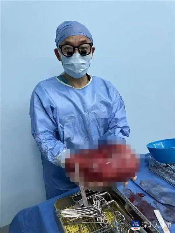 店员试衣间里一句警告<strong></p>
<p>银行虚拟币</strong>,竟救了17岁少女!一家人火速赶到深圳